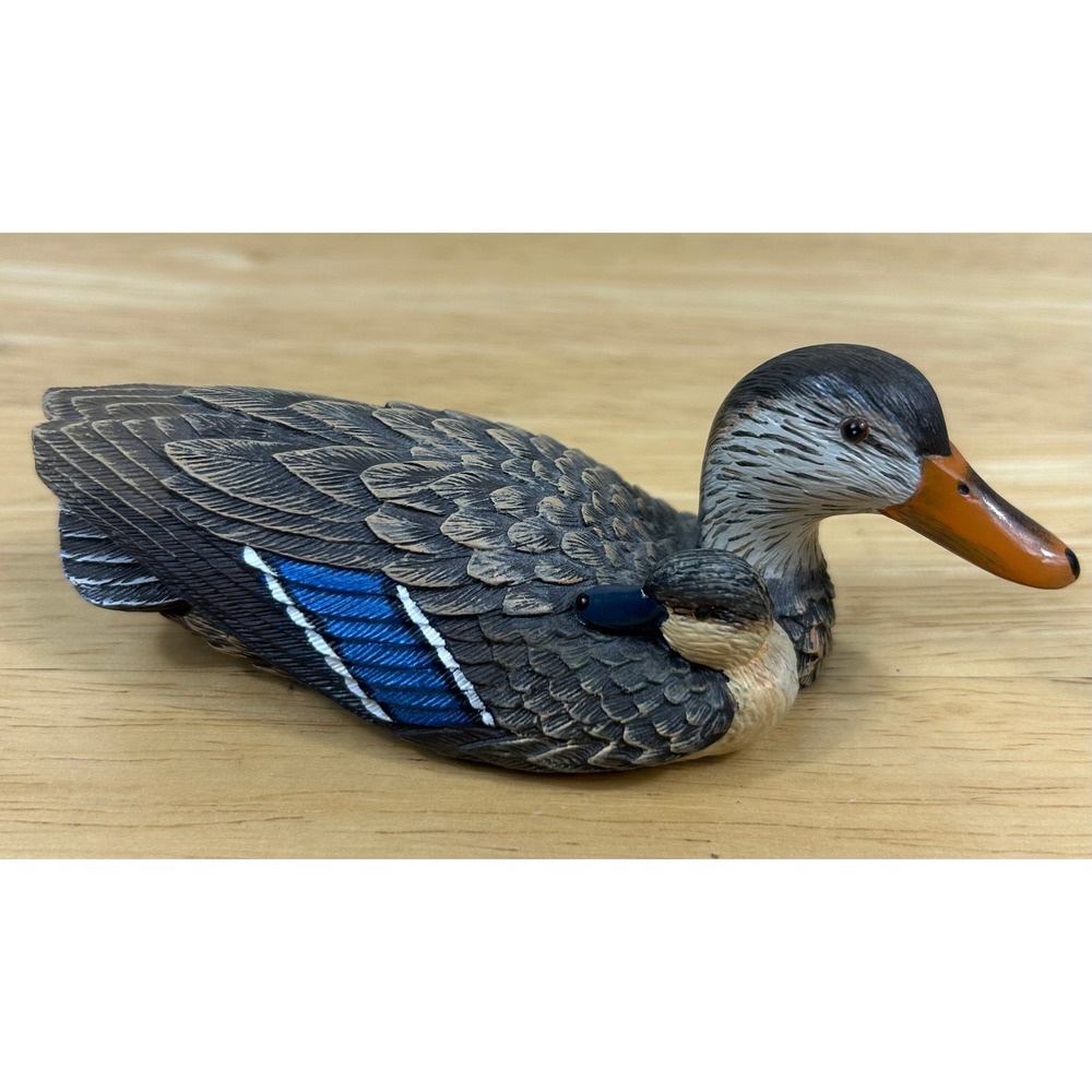 Heritage Artists Hen Mallard With Chicks Figurine J.B. Garton 1.5" x 4.5" Cabin